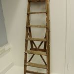 909 8351 STEPLADDER